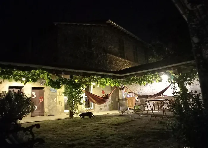 Charmant gîte avec parking gratuit sur place.